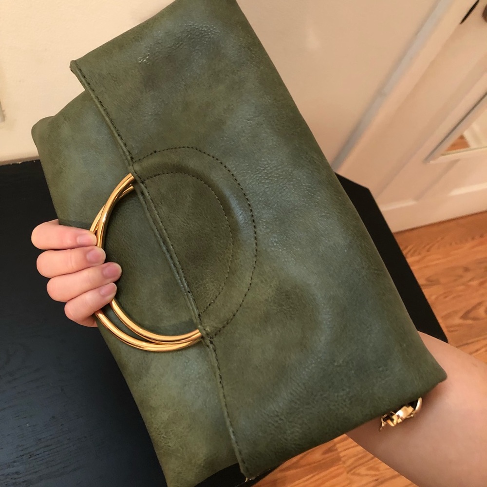 Crossbody and shoulder bag in one bag